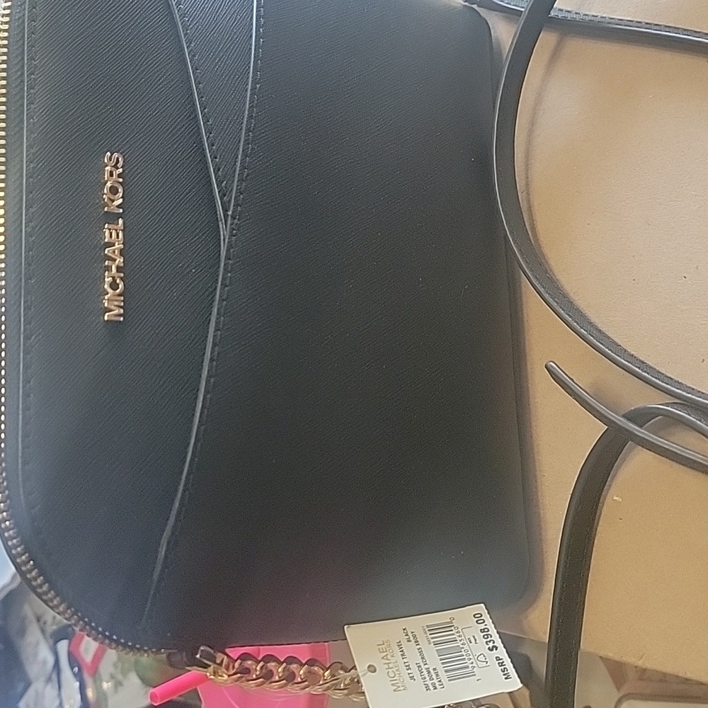 Michael Kors purse - Picture 3 of 4